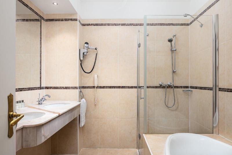Junior Suite image 4
