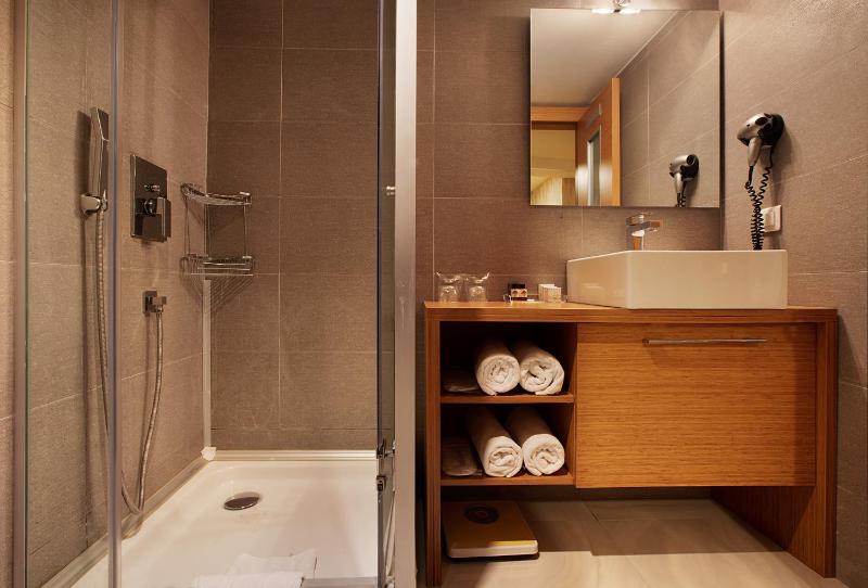 Superior Double Room image 4