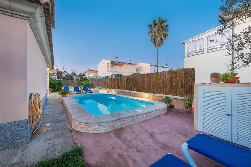 Three-Bedroom Villa image 3