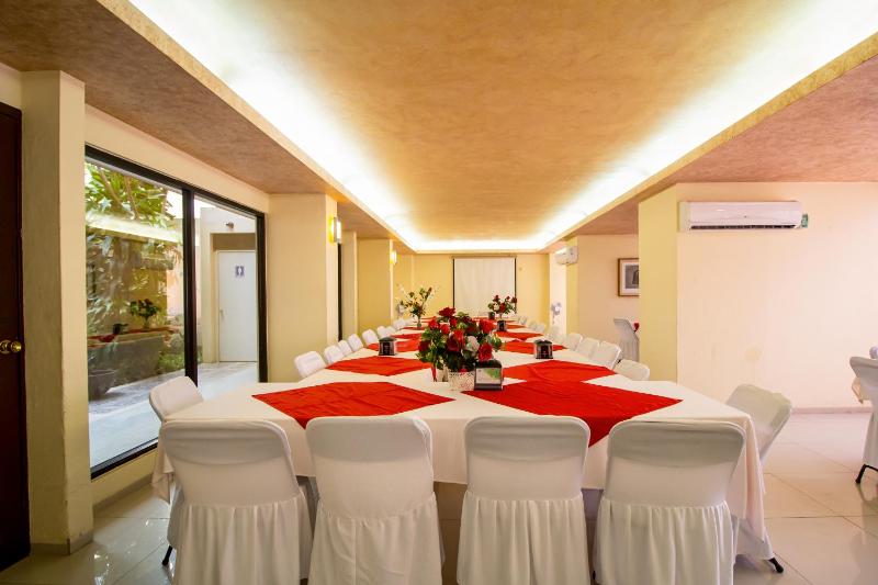Hotel Ambassador - image 3