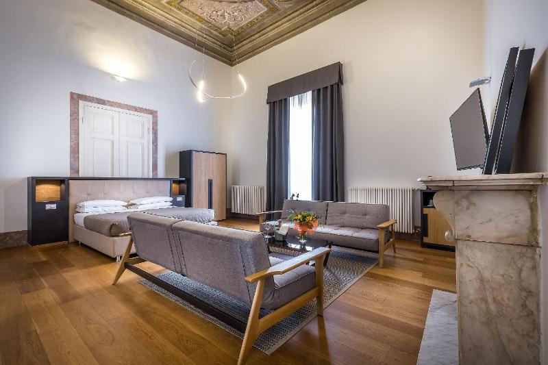 Residenza D'Epoca Al Numero 8 - image 11