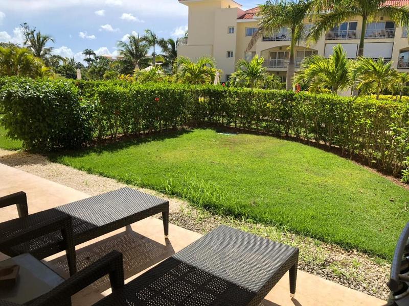 Beautiful One Bedroom unit with pool and Beach club in a Golf Project - image 17