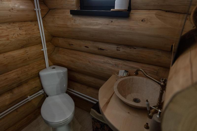 One-Bedroom Chalet image 2