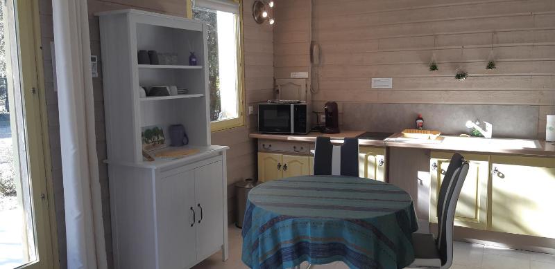 One-Bedroom Cottage image 2