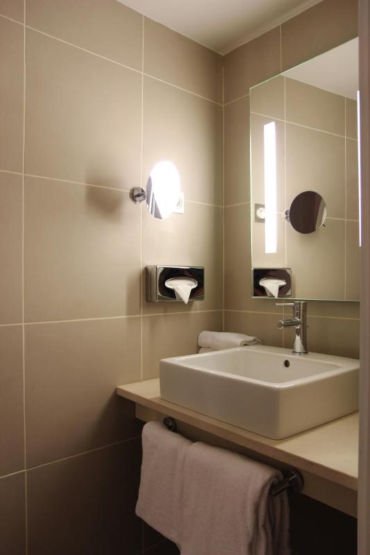 Superior Double Room image 4