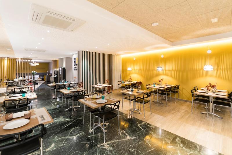 Hotel Sercotel Tres Luces - image 26