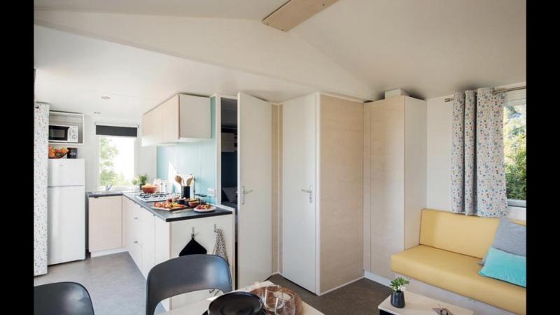 Mobile Home image 4
