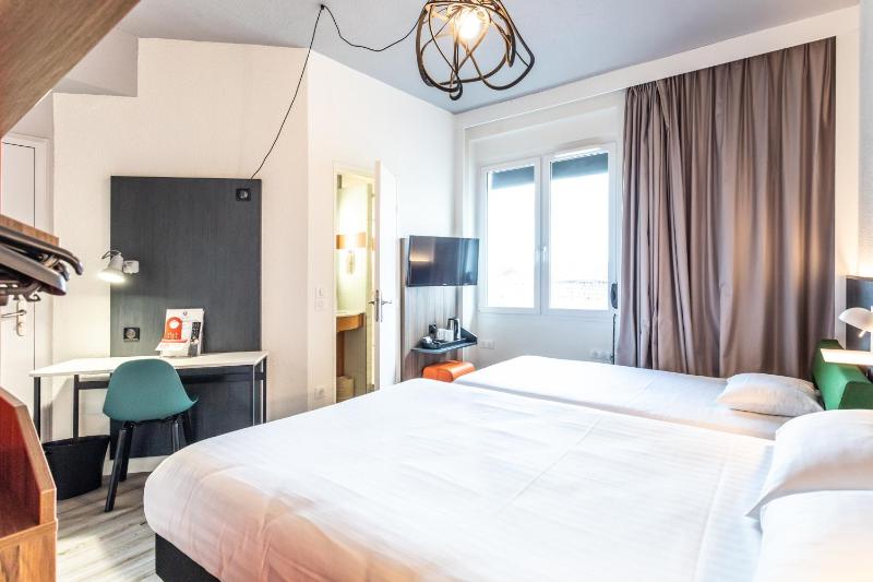 Comfort Triple Room image 4