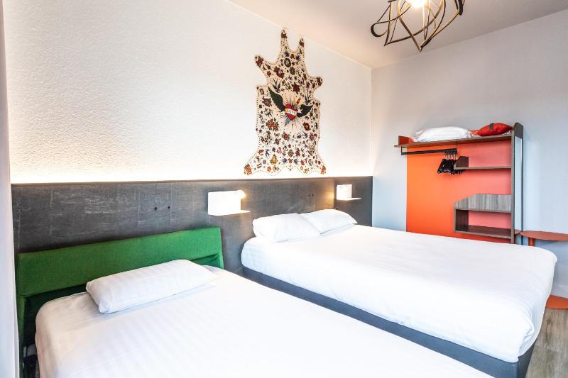 Comfort Triple Room image 1