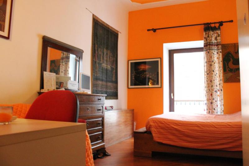Double Room image 4