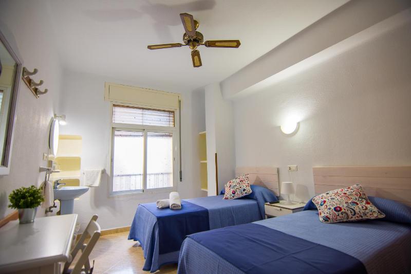 Hostal Guillot - image 1
