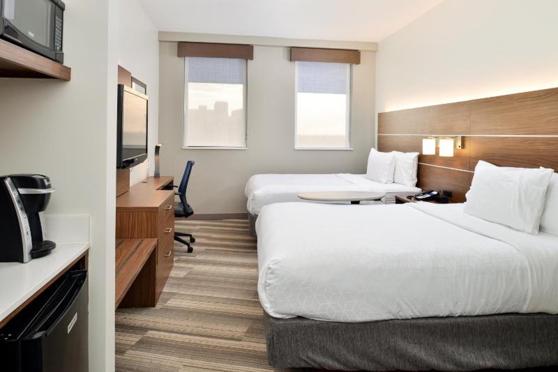 Standard Room with Two Queen Beds image 3
