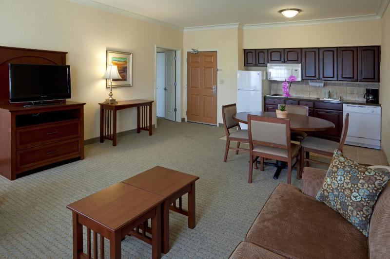 One-Bedroom King Suite with Sofa Bed image 1