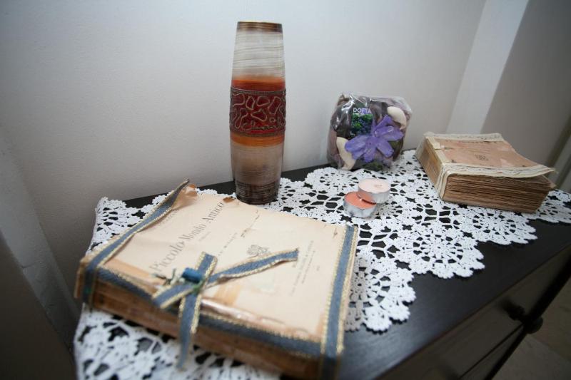 Two-Bedroom House image 4