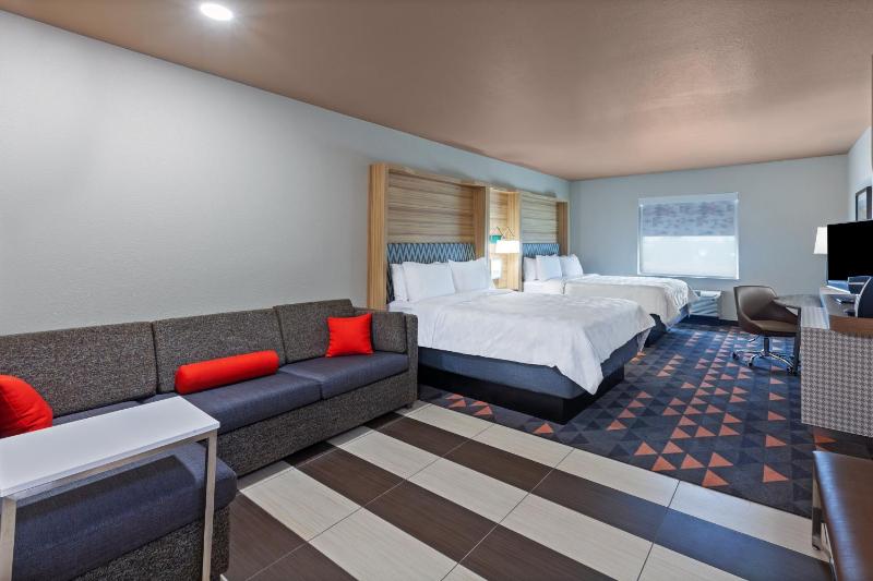 Suite with Two Beds - Non-Smoking image 3