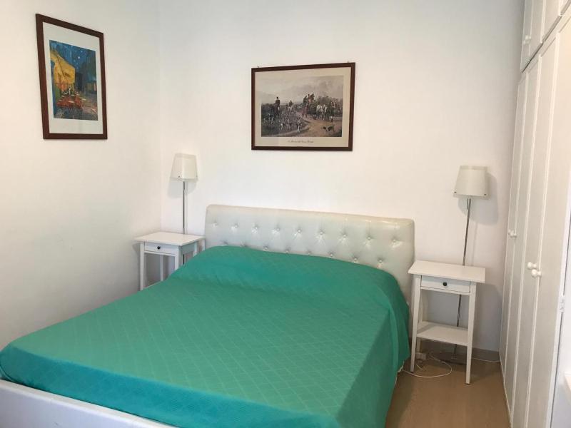 Double Room with Private External Bathroom image 3