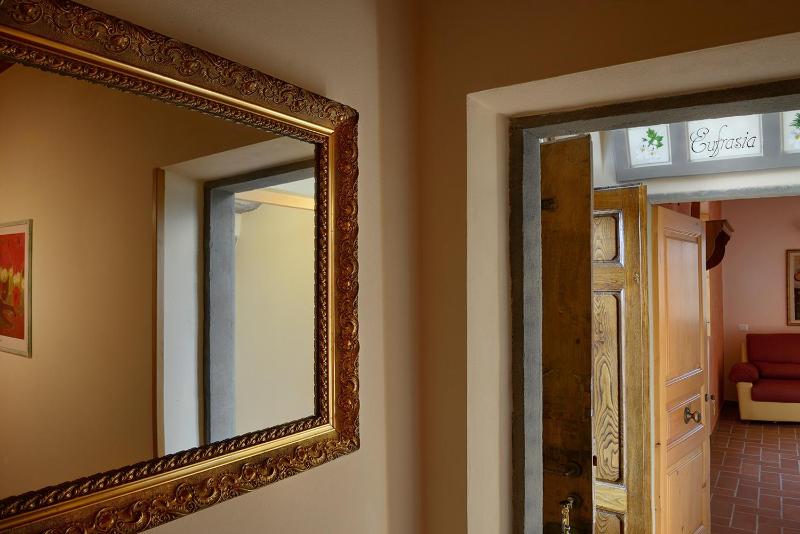 King Suite image 2