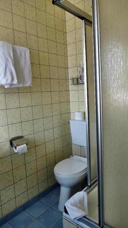 Double Room image 2