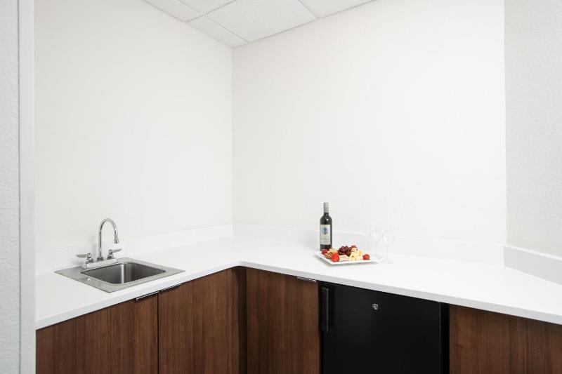 Holiday Inn Charleston-Riverview By IHG - image 24