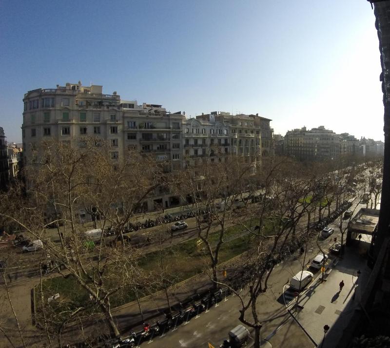 Mr. Serrano Apartments - image 9