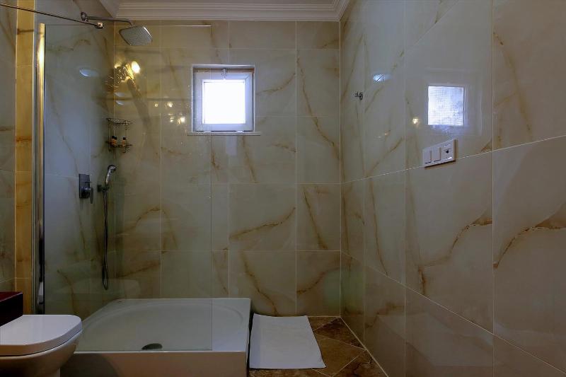 Suite with River View image 2