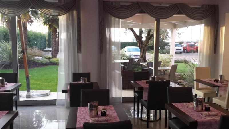 La Grotta Hotel - image 8