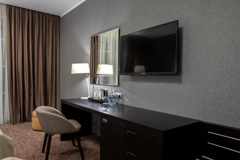Standard Twin Room image 3