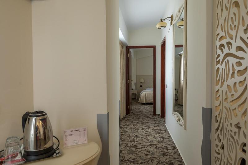Junior Suite image 4