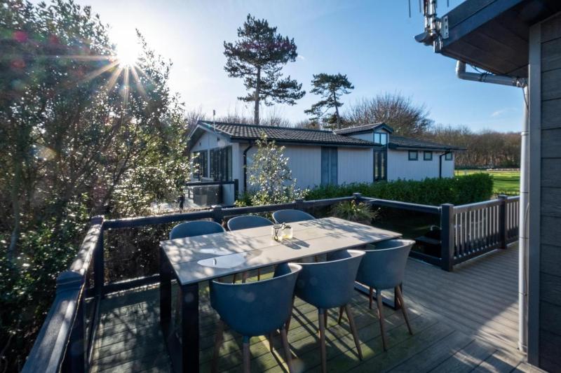 Sea Breeze - Aldeburgh Coastal Cottages - image 2