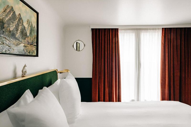 Suite image 3