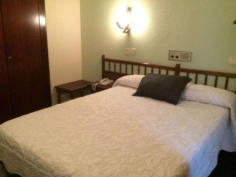 Single Room image 1