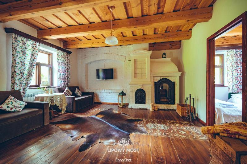 Five-Bedroom House image 4