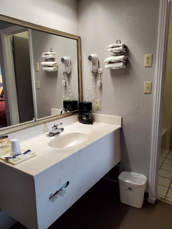 King Room image 4