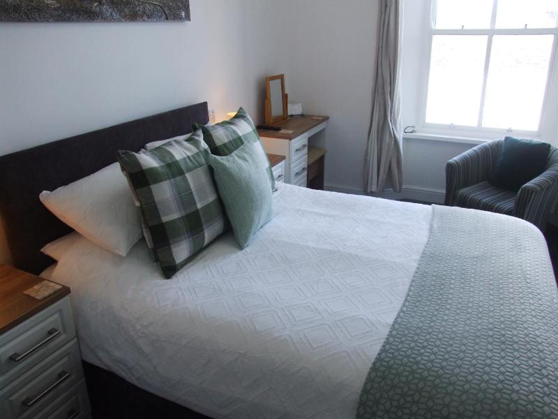 Deluxe King Room image 4