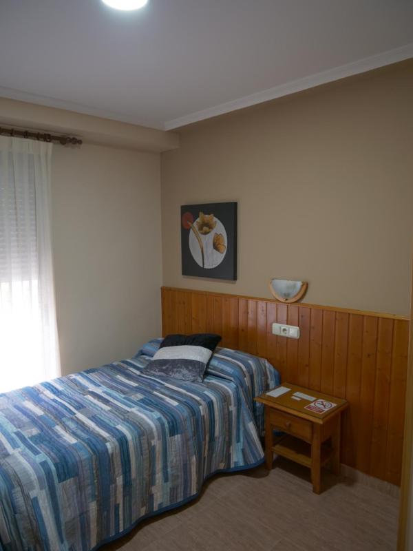 Single Room image 2