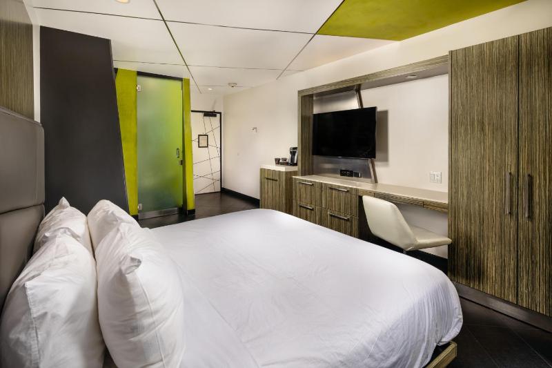 The Moment Hotel - image 9