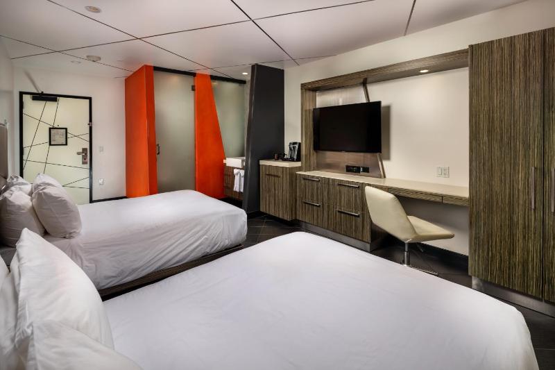 Double Room with Two Double Beds image 1