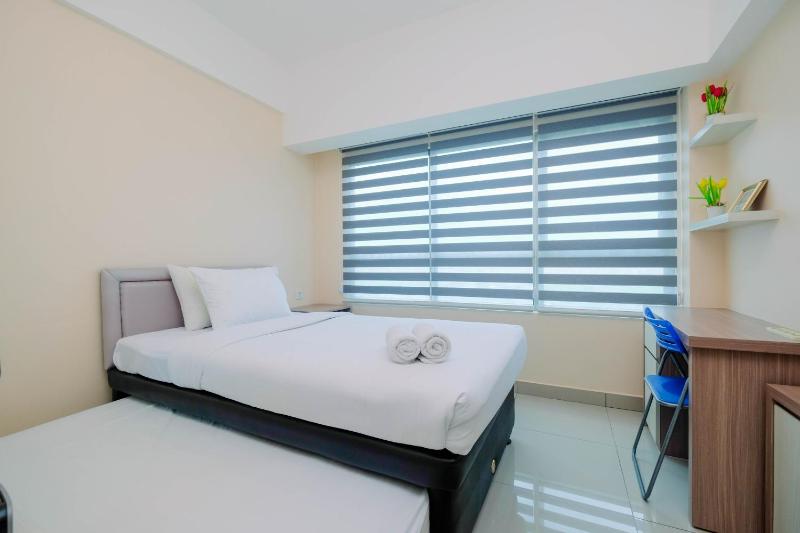 Wonderful Studio The Springlake Summarecon Apartment By Travelio - image 16
