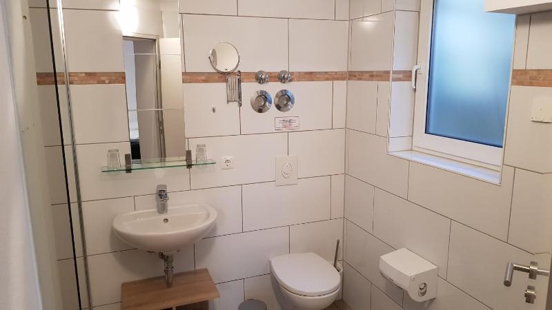 Double Room image 1