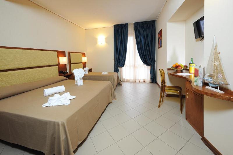 Hotel Tropis - image 29