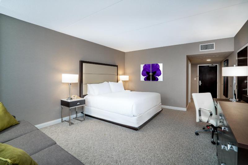 Standard Room image 4