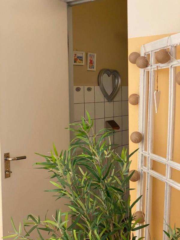 Family Room image 2