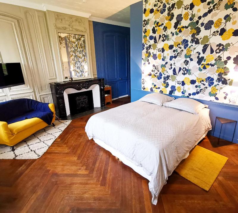 Double Room with Garden View image 1