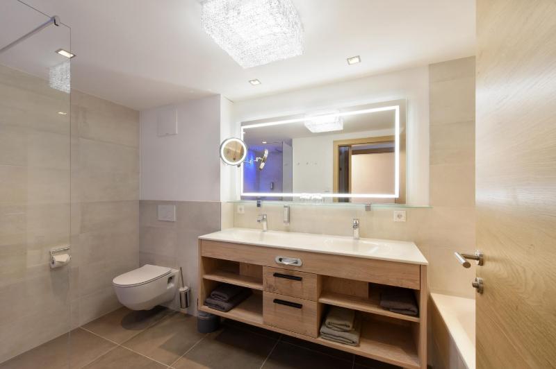 Deluxe Penthouse Apartment image 4