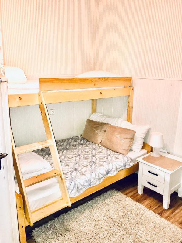 Economy Triple Room image 1
