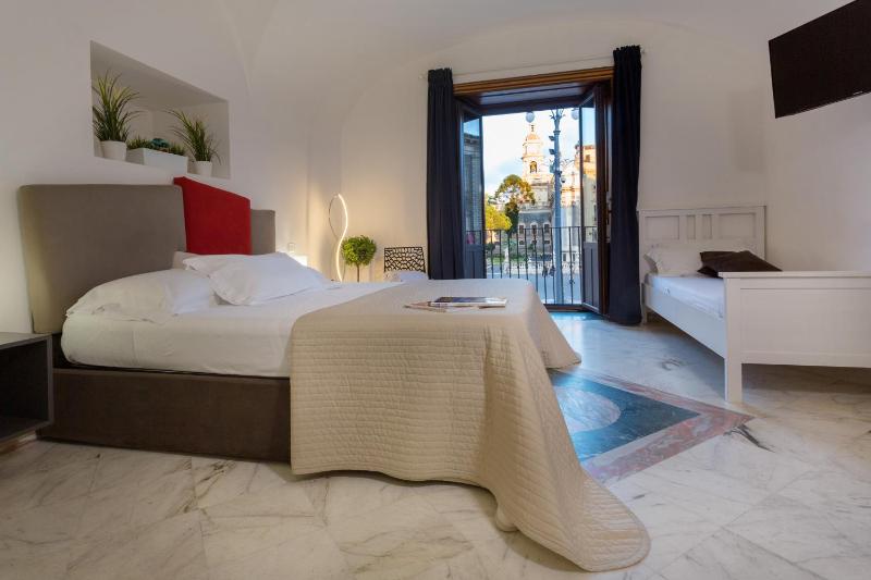 Le Suites Del Duomo House - image 15