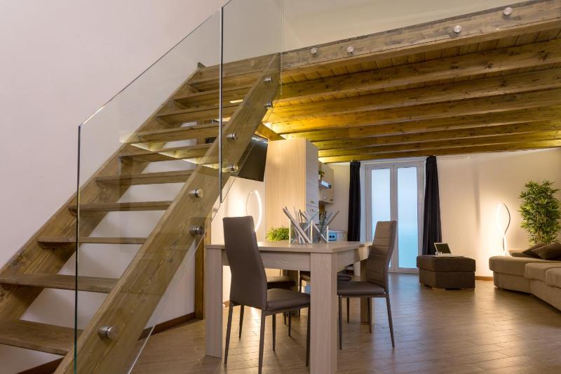 Superior Apartment with Internal View image 2