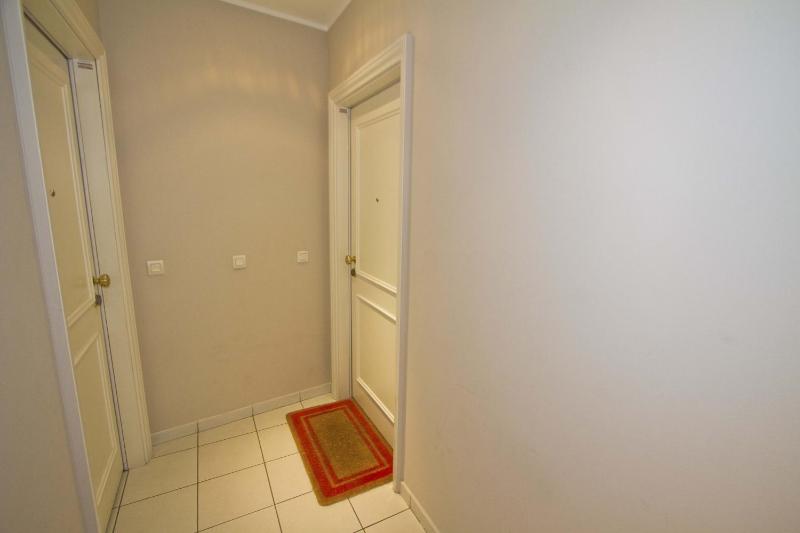 One-Bedroom Apartment image 2