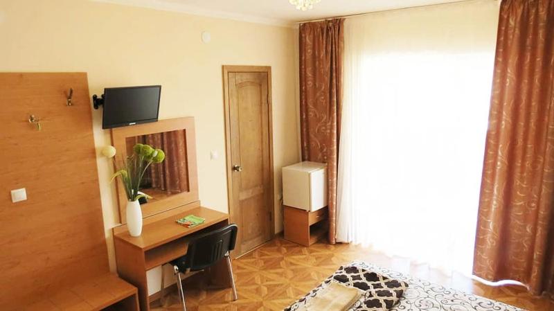 Double or Twin Room with Terrace image 3