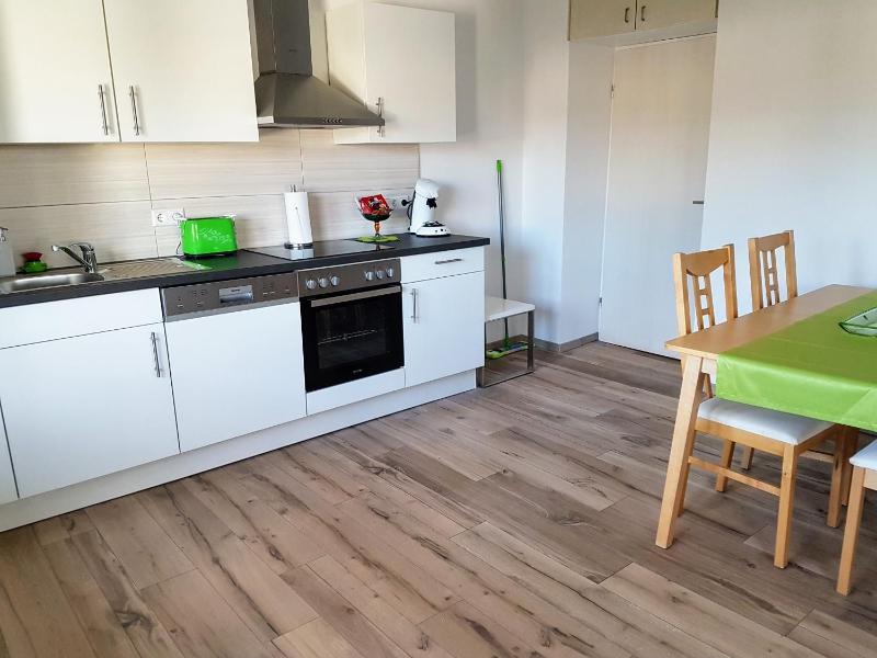 One-Bedroom Apartment image 3